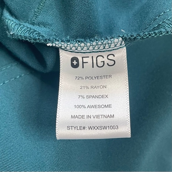 Figs Deep Teal Technical Scrubs  Top~ Size XS~ Healthcare or Medical Staff - Picture 3 of 10